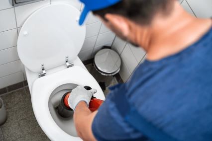 Súng Thông Tắc Bồn Cầu Có Thật Sự Hiệu Quả Như Lời Đồn?